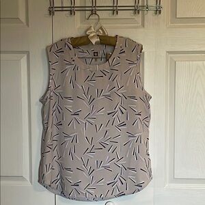 Stylish Women's Sleeveless Top - Cream Pattern